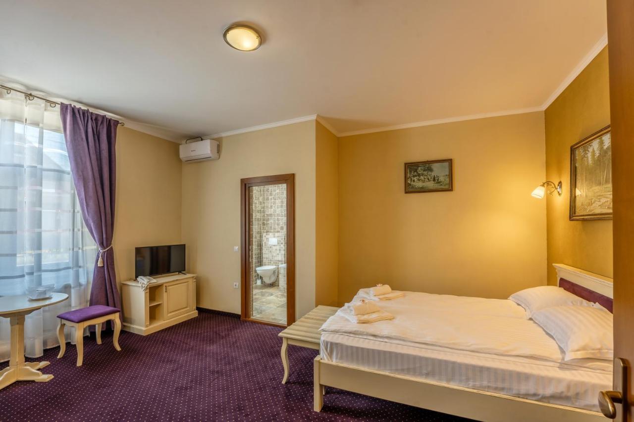 Hotel Princessophie Sighisoara Bagian luar foto