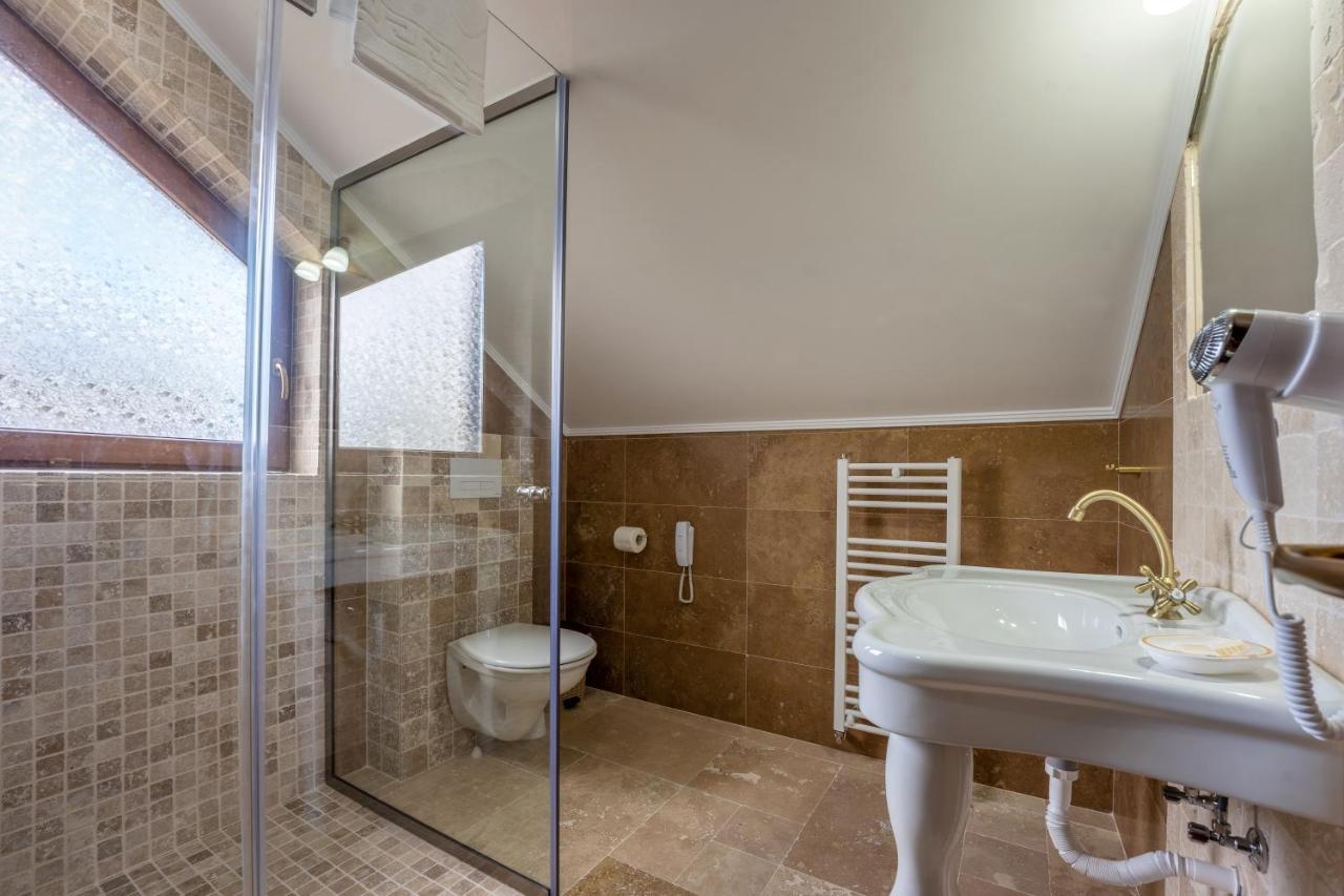 Hotel Princessophie Sighisoara Bagian luar foto